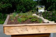 Muelltonnenbox-Arbeit-Robert-Mennen-GartenBau-2026-02